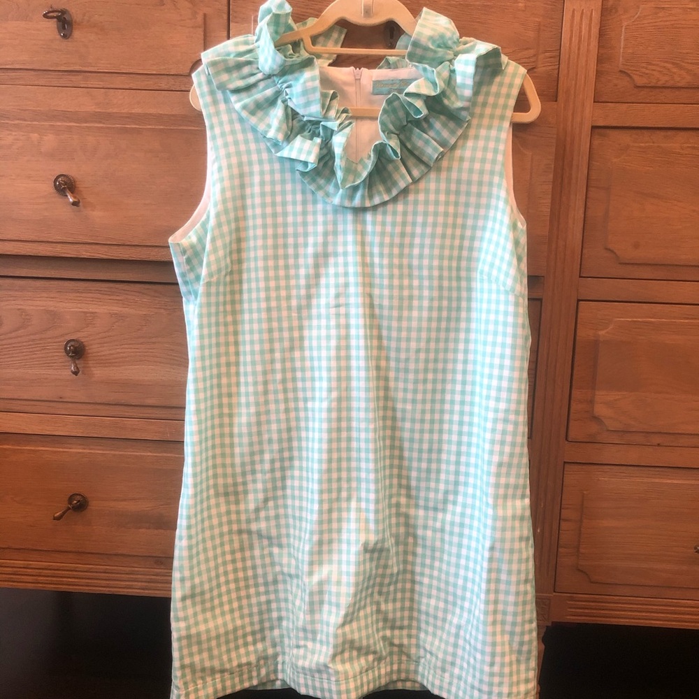 Elizabeth Wilson. Ruffle neck dress, size Large.